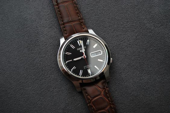 揭秘广州表厂,独家暗访广州最大仿表