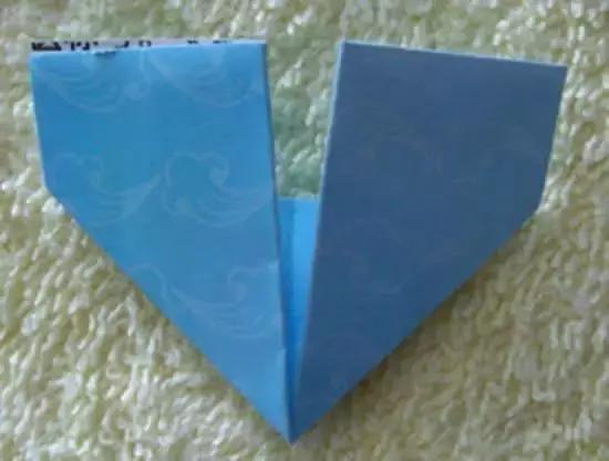 用废旧物品做菠萝笔筒怎么做,自制折纸菠萝笔筒