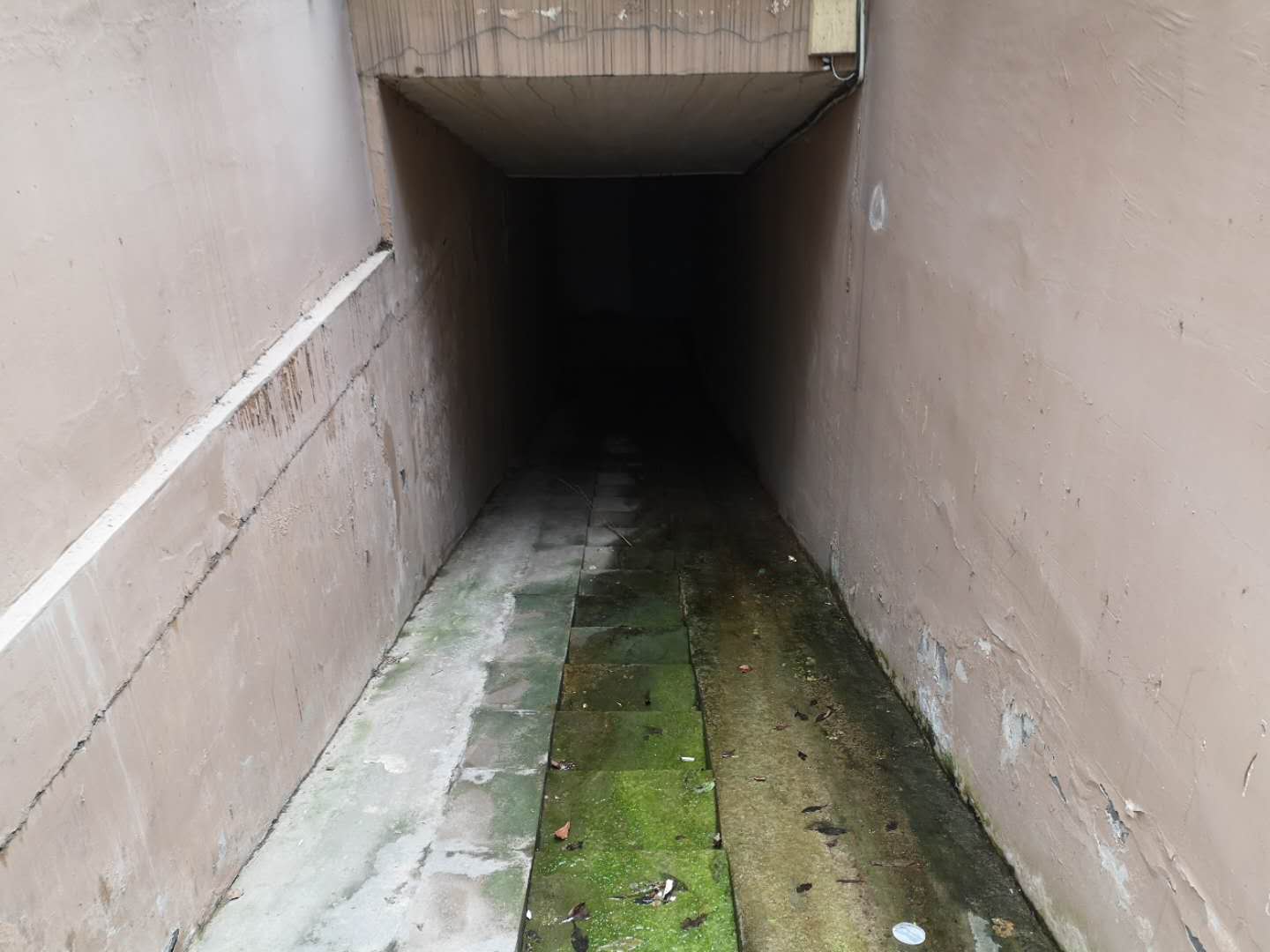 车库为啥关着不让业主用？无锡观山名筑物业遭投诉