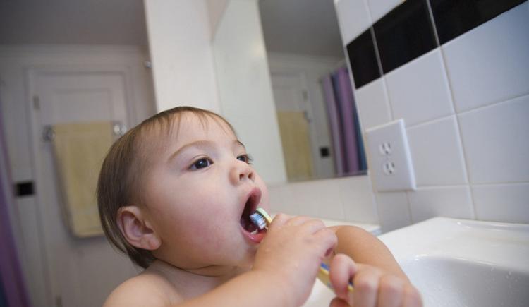 给孩子用什么牙膏最合适,儿童用哪种牙膏比较好