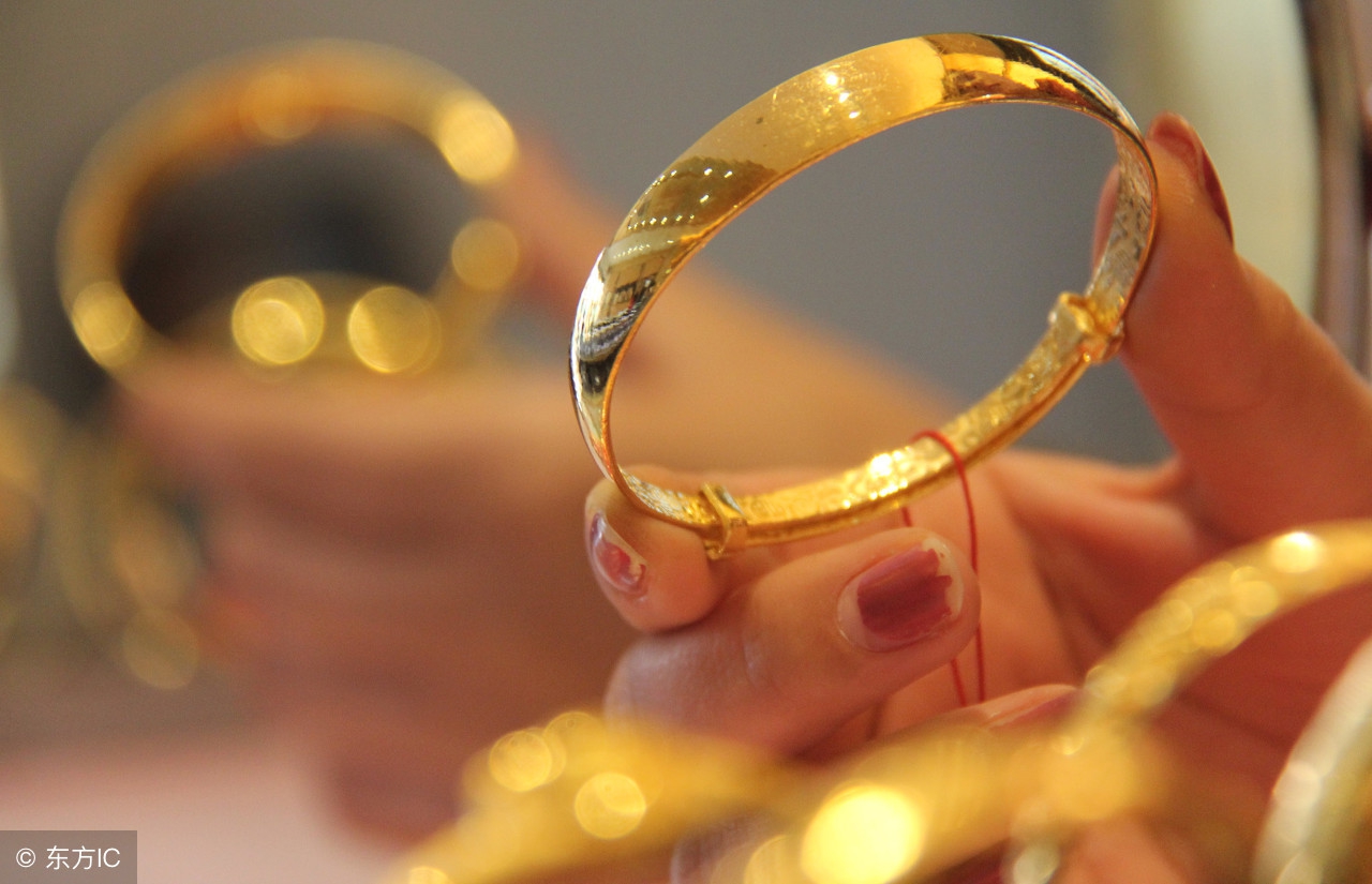 黄金手镯臭怎么清洗,黄金手镯怎样清洗最干净