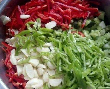 怎样腌酱黄瓜正宗酱黄瓜,甜酱黄瓜六必居酱黄瓜腌制配方