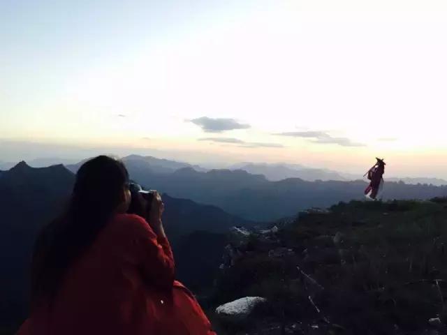 23岁踏入终南山，一处小院，一袭布衣，她的日子比小龙女还逍遥