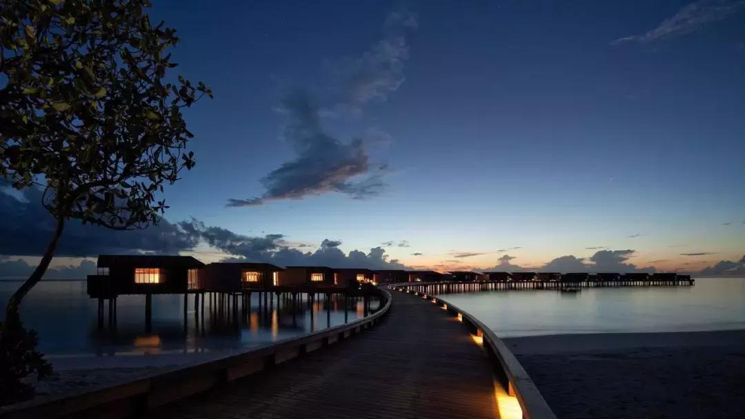 离马累近的居民岛,离马累近的旅游岛