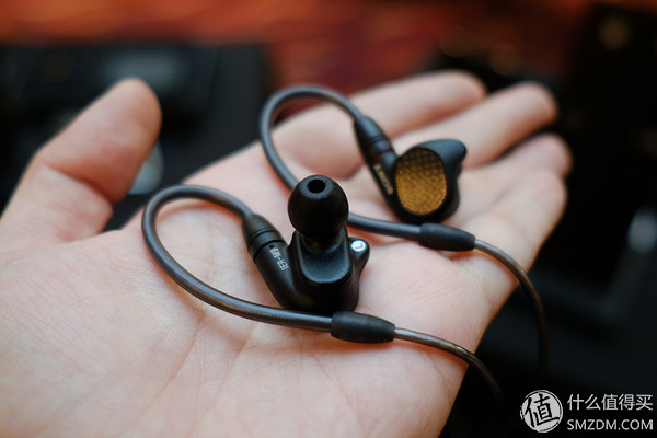 索尼sony初音限定版,索尼召开醇音系列音频产品发布会