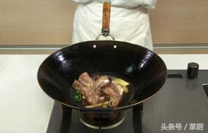 无锡美食三凤桥酱排骨,无锡三凤桥酱排骨总店