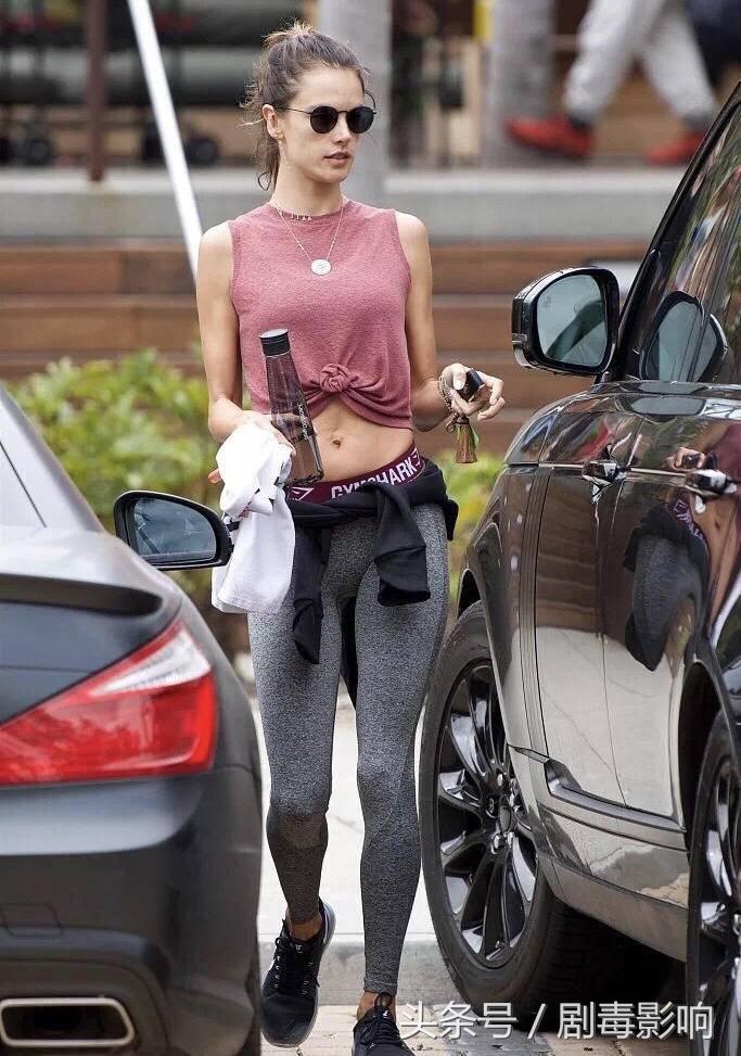 宸磋タ瓒呮āfernandatavares,宸磋タ瓒呮ālarissamarchiori韬珮