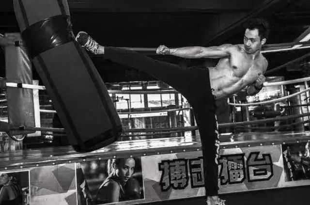 瓒呰秺鍋ヨ韩鍛ㄥ墤鏁欑粌,瓒呰秺鍋ヨ韩鍛ㄥ墤