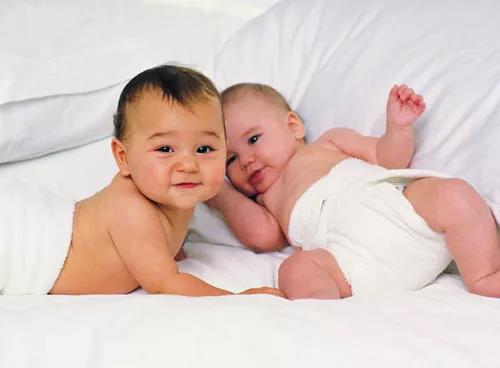 新生儿黄疸正确护理方法,新生儿黄疸在家处理