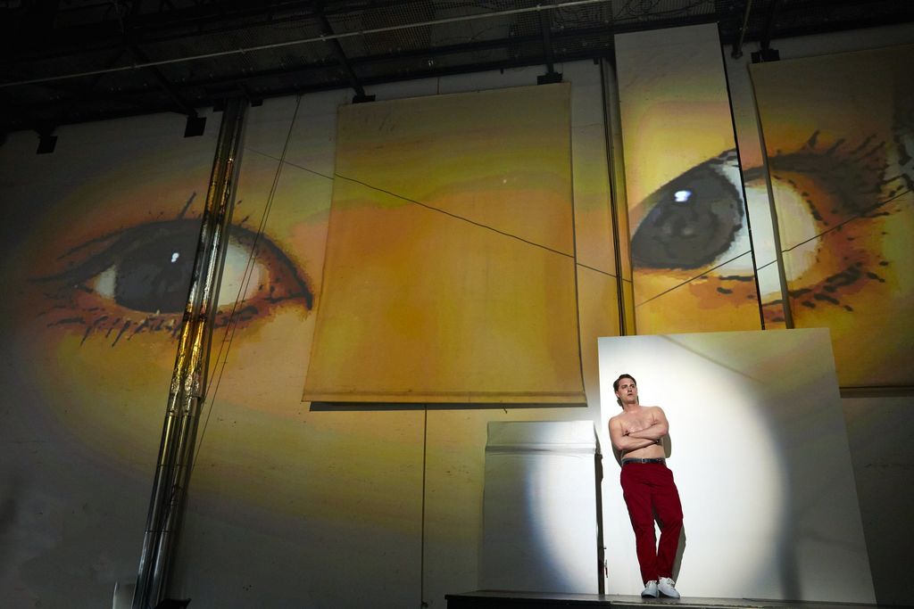 户外歌剧《魔笛》点亮上海城市地标，艺术人文频道“导赏”“转播”精彩不断