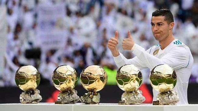 从懵懂少年到世界球王的c罗,从贫穷少年到世界巨星c罗