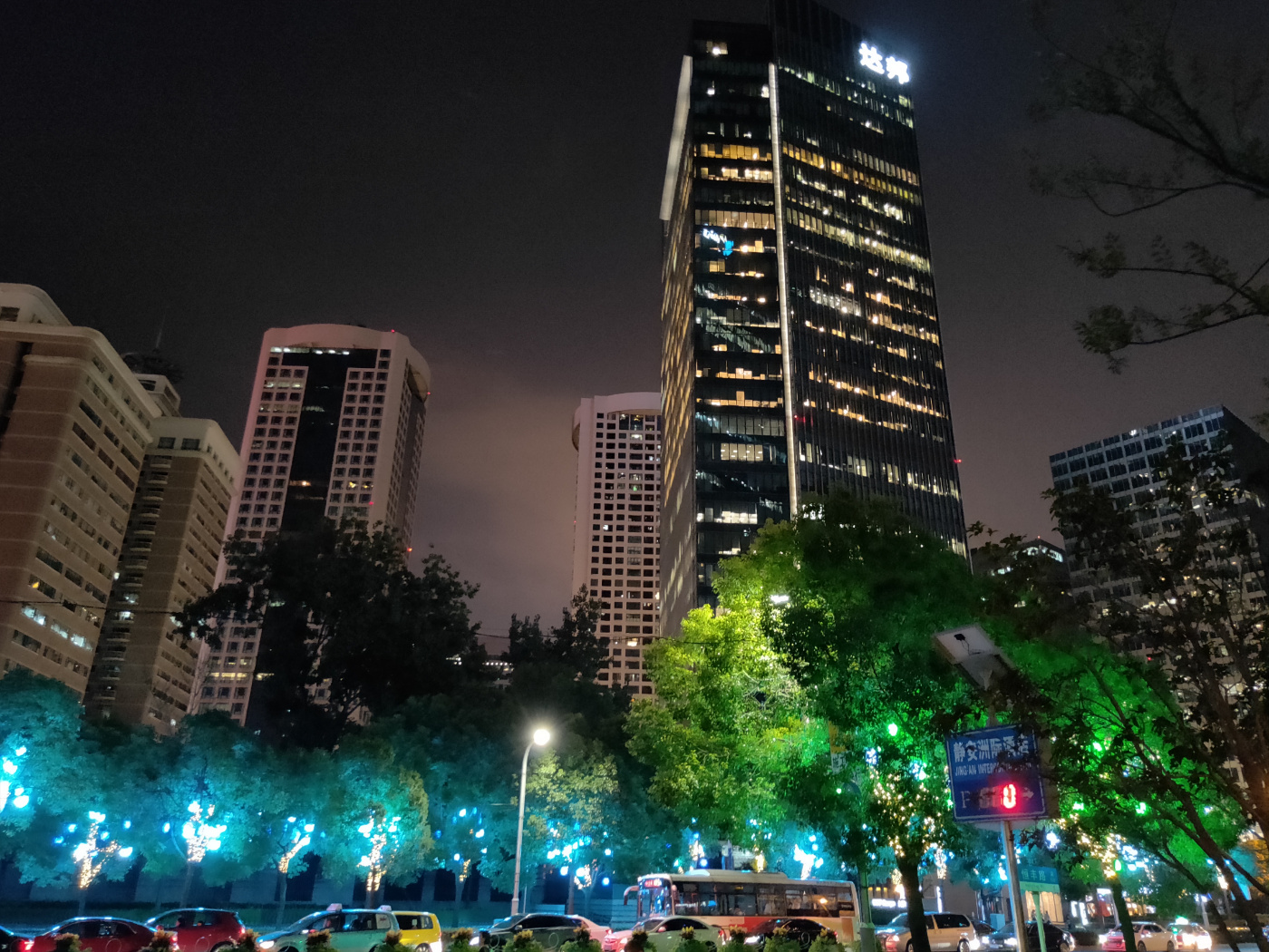 oppor17手机现在还值得入手吗,oppor17最好用的版本