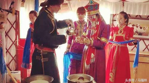 独具特色的蒙古族婚礼习俗介绍,蒙古族婚俗习俗