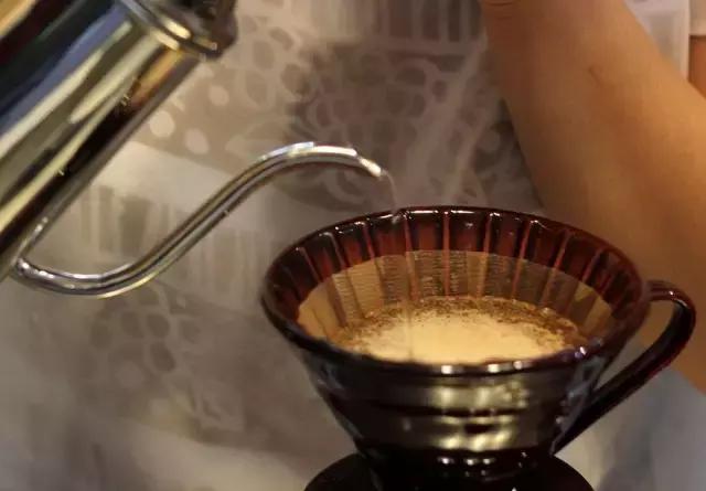 新加坡咖啡师拉花冠军,新加坡咖啡冠军