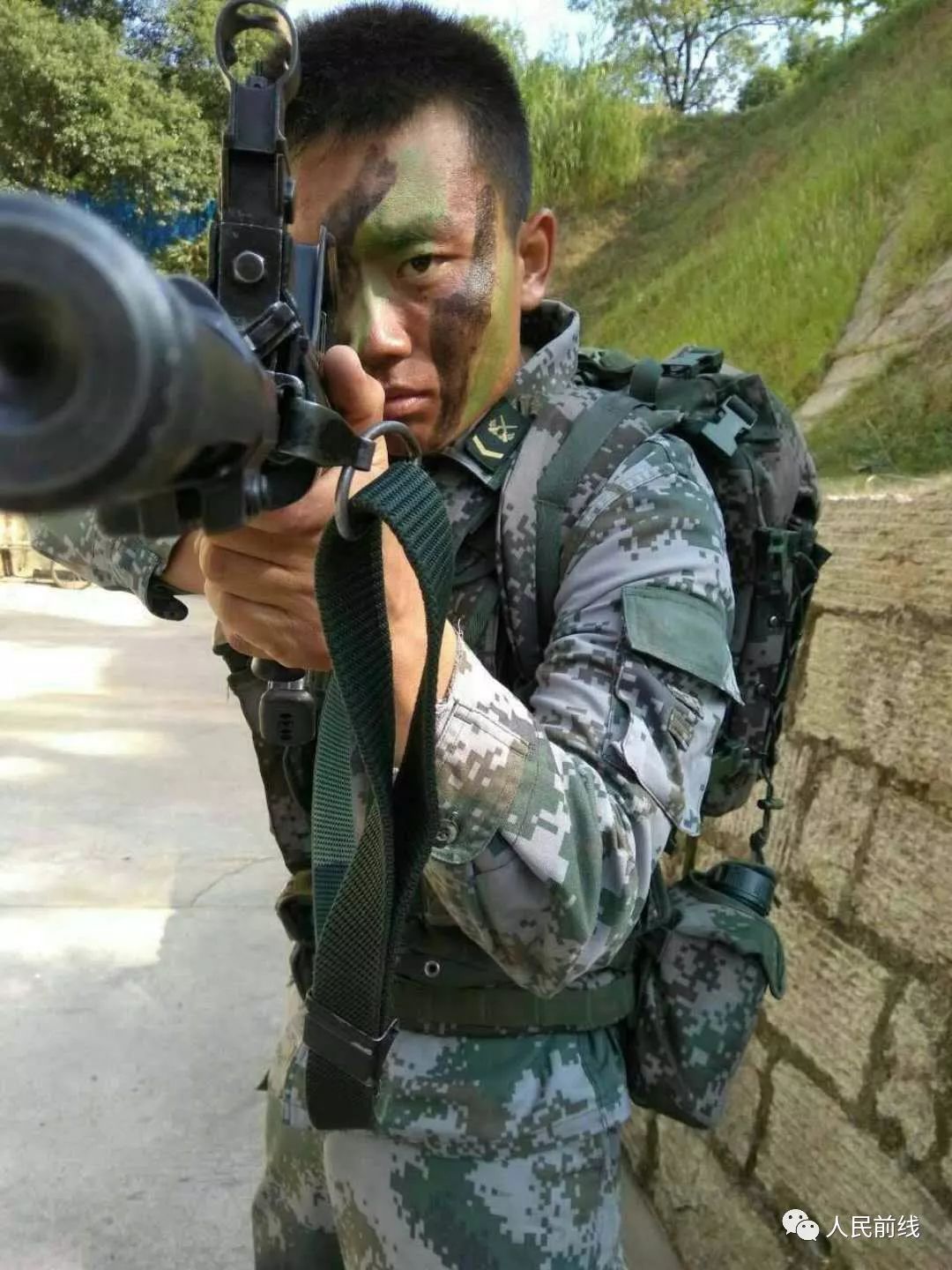 「热点」这个“猎人”不一般！搞侦察、开坦克、玩机降……啥都会