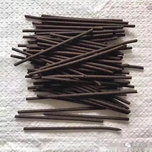 「提醒」做微商竟成毒贩！新型*品毒**“蓝精灵”出现，要小心了！