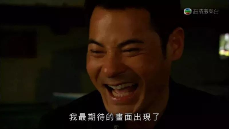 正宗*袜丝**奶茶，免税的包包，维港的夜景……下月起和你只有8个小时动车的距离！