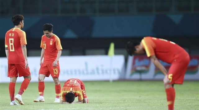 国足3-4惨烈出局,国足惨遭绝杀