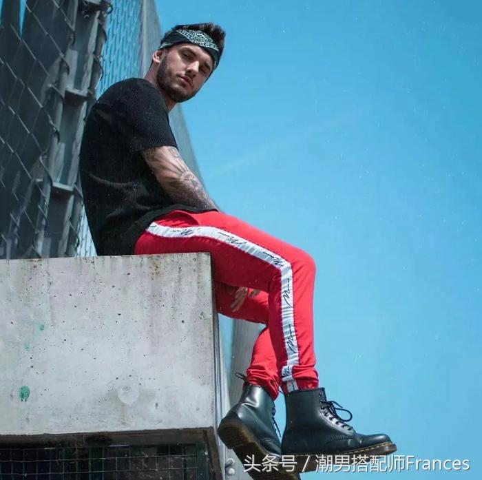 长得黑又丑怎么办,长得黑怎么摆脱土气感