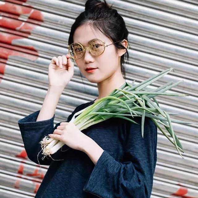 害怕镜头,害怕直视镜头