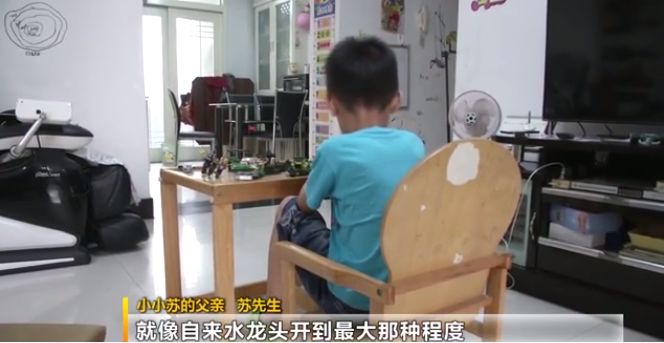 吃个西瓜差点丢掉小命,3岁宝宝吃了西瓜呕吐怎么办