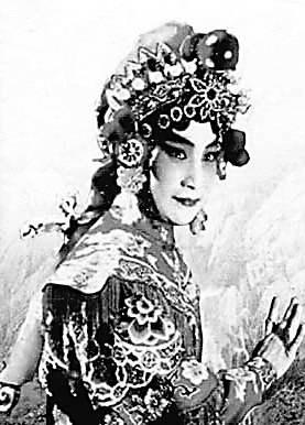 美丽温馨的侠女故事《铁弓缘》演绎儿女情长，悲欢离合，铁血柔情