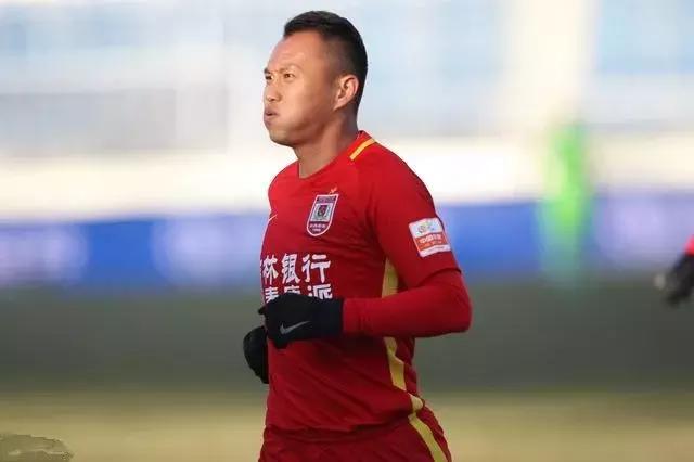 国足骂战升级这次被骂冤吗,国足踢球时被骂