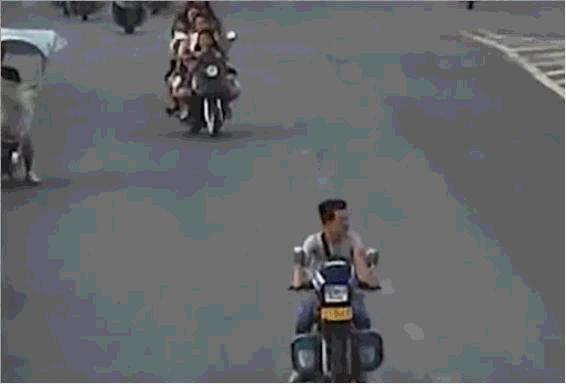 「三分钟法治新闻全知道」代买彩票中556万大奖彩票站老板连夜交还给不知情的买主