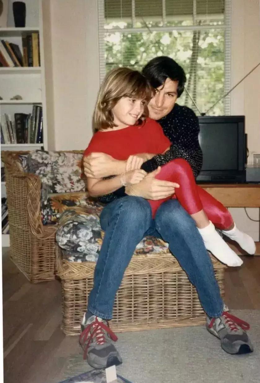 乔布斯继女回忆录,乔布斯的私生女有多少遗产