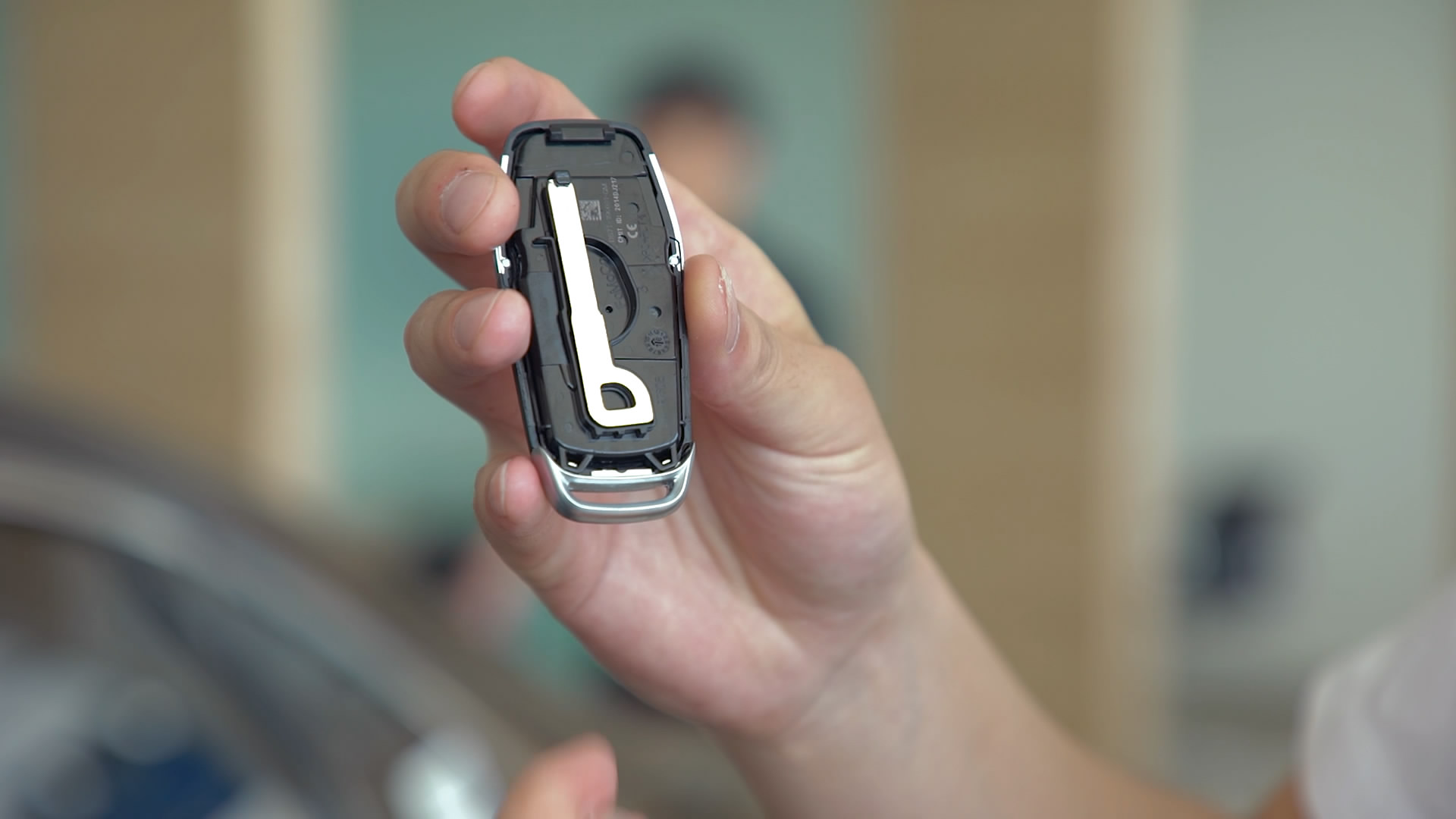 汽车智能钥匙失灵了是怎么回事,汽车智能钥匙故障怎么解决