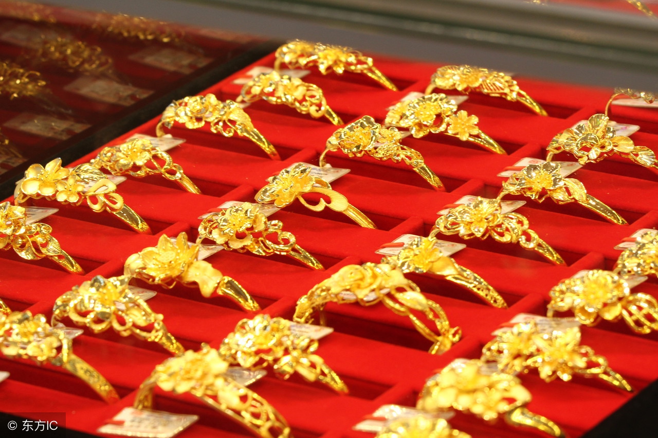 黄金首饰不同品牌价格为啥不一样,不同牌子黄金首饰价格怎么不一样