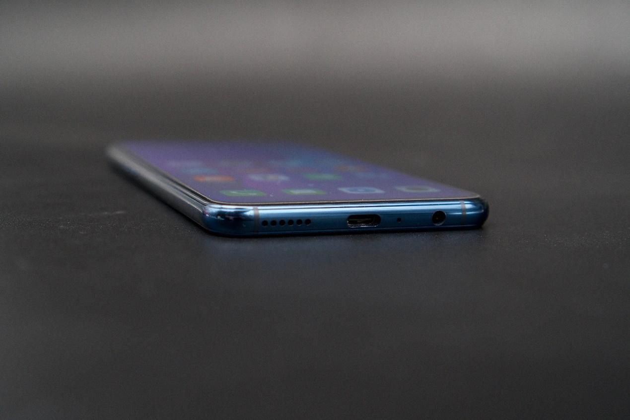 oppor17是属于什么刘海屏,水滴屏真香oppor17极速上手体验