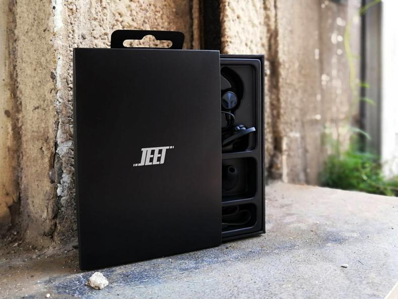 jeet和akg耳机哪个音质好,索尼和akg哪个耳机好