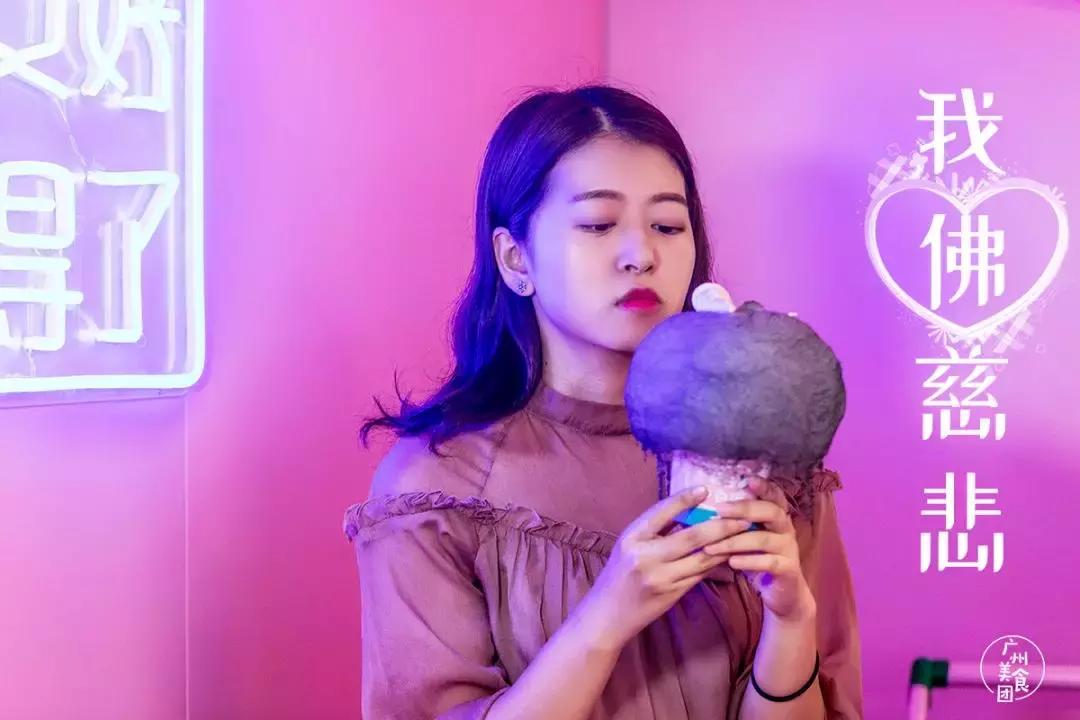 1家“祭奠”前任的店！带上前任遗物可以打折，超解恨！