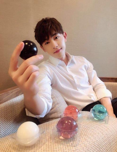 雪花秀洗脸皂测评,雪花秀洁面皂与魔皂哪个好