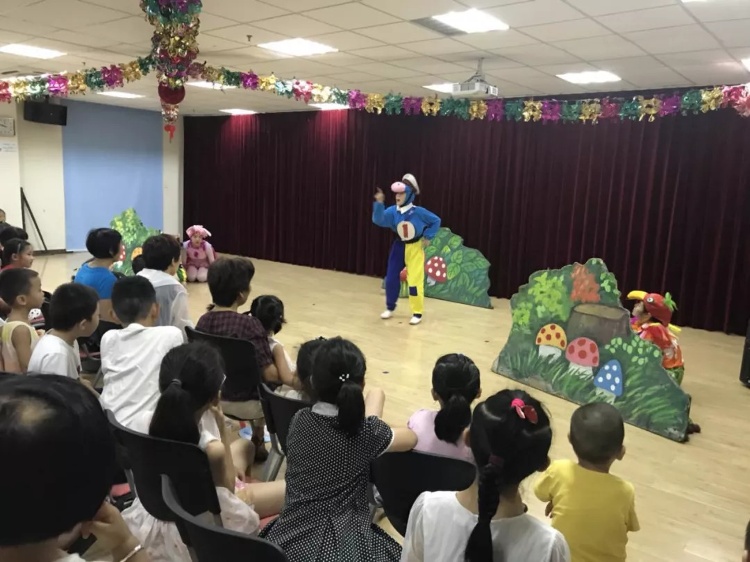 2018秋季大片《开学》即将全国上映，你的社区活动记录单领（qiāo）取（zhāng）了吗？