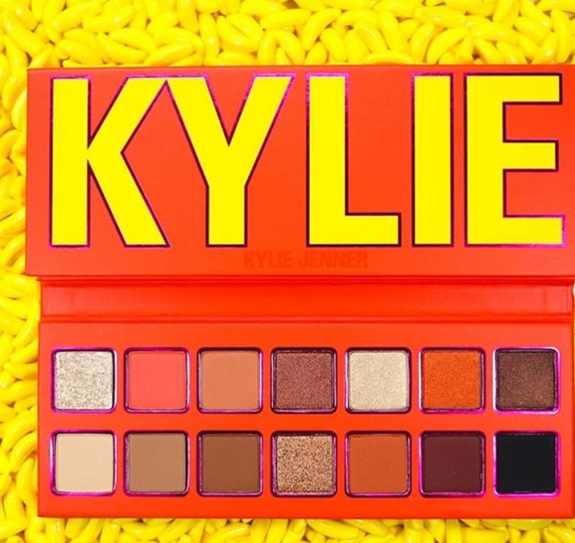 适合新手内双的大地色眼影推荐,红色系眼影的搭配和画法