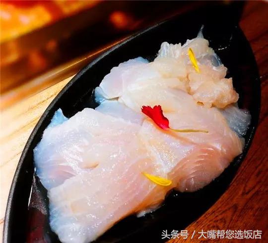 吃鱼火锅一口就能暴击你的味蕾,大连美食推荐必吃火锅