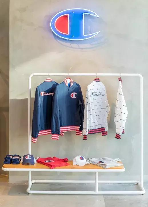 champion脏橘色,champion烂大街