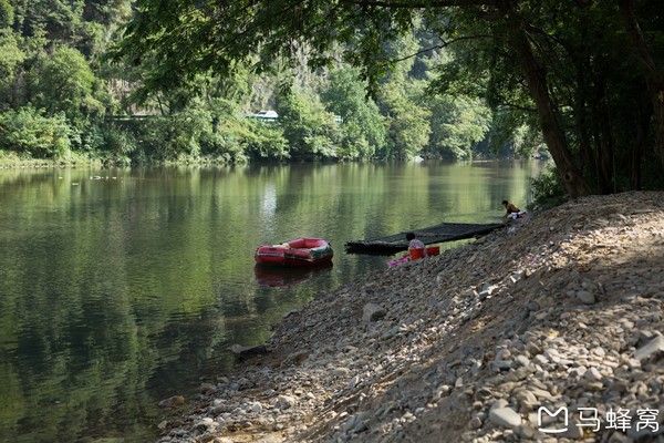 六小爷,六小爷唱的歌