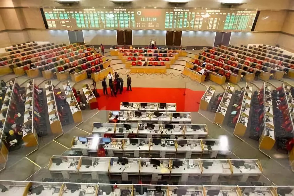 原油期货04月15日操作策略,wti2020原油期货交割