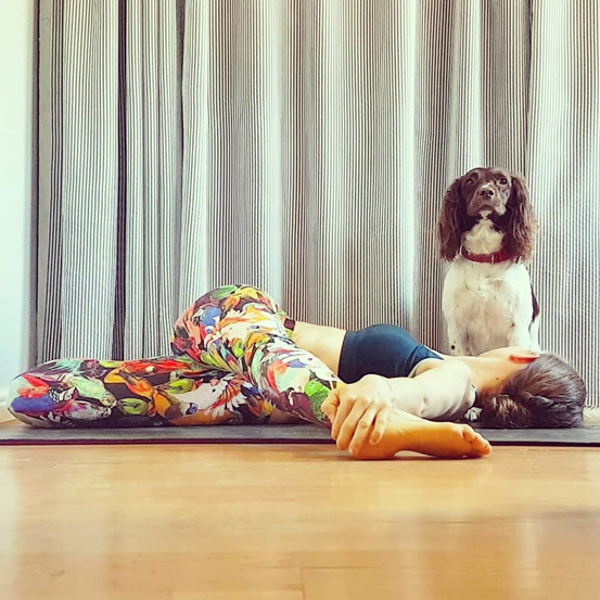 腿弯健身矫正,腿不直怎么矫正瑜伽