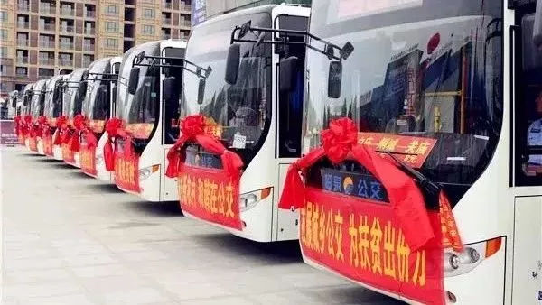 鎴戝湪骞胯タ鍒氬垰濂戒綍蹇呯尽鎱曞寳涓婃繁,鎴戝湪灞变笢鍒氬垰濂戒綍蹇呯尽鎱曞寳涓婂箍