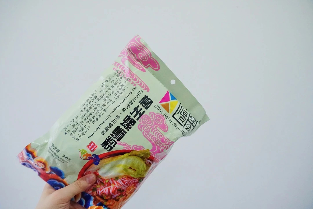 不务正业研究所,哪款螺蛳粉是最好吃的测评