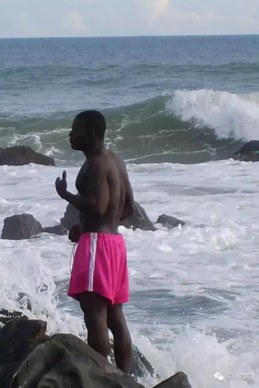 驻外初体验:那一夜,我竟然……