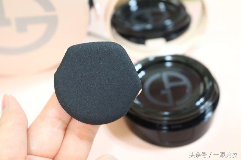 ysl和阿玛尼气垫哪个遮瑕力好,阿玛尼和圣罗兰气垫遮瑕效果好