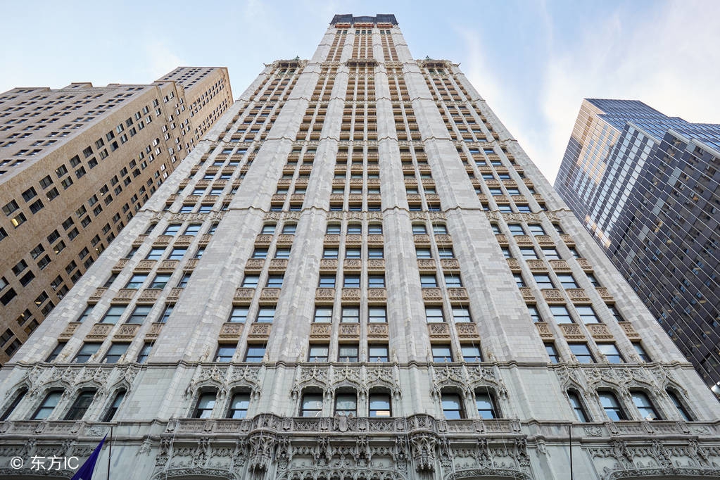 郑州买房多层顶楼优点与缺点,买房高层买顶楼有什么优缺点