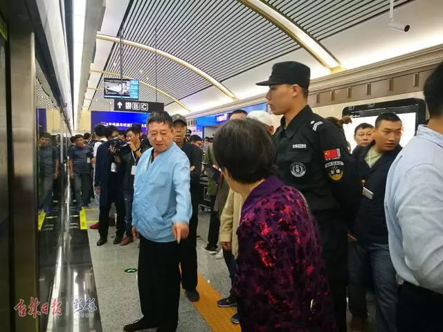 长春轨道3号线各站首末时间表,长春轨道交通3号线与2号线换乘