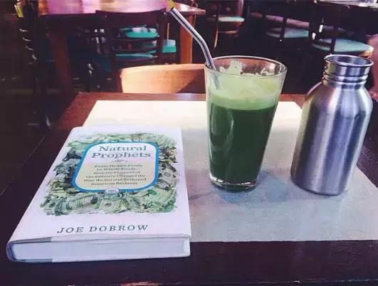 90后女孩践行零垃圾生活，四年产生的垃圾一个玻璃瓶就能装下……