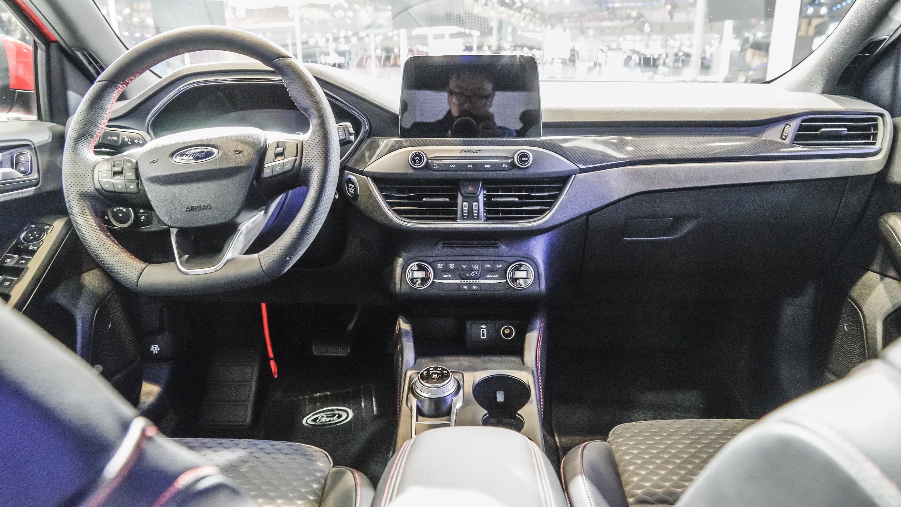 这才是新款的福特福克斯,沉浸式体验19款福特福克斯两厢